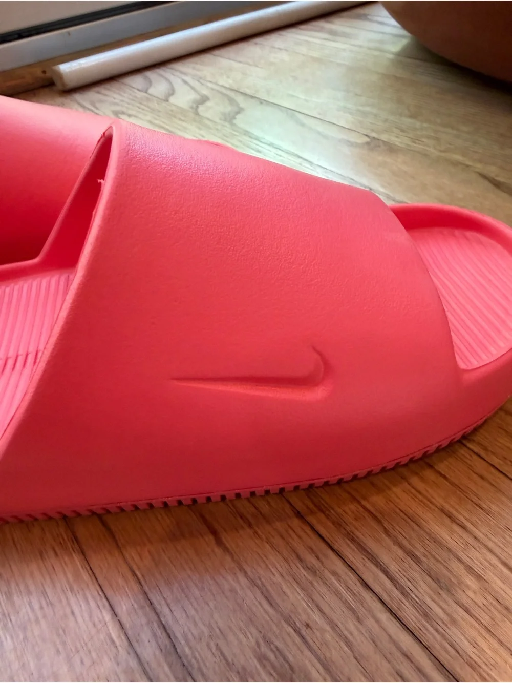Nike Slides - Bright Pink - size 8 women’s - Picture 2 of 4